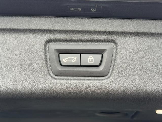 ３シリーズ ３２０ｉツーリング　Ｍスポーツ　全国２年保証付　アルカンタラ／センサテックブラックシート　１８インチＡＷ　ＡＣＣ　ハンズオフアシスト　全周囲カメラ　ヘッドアップディスプレイ　電動トランク　ＬＥＤライト　ＡｐｐｌｅＣａｒＰｌａｙ（43枚目）