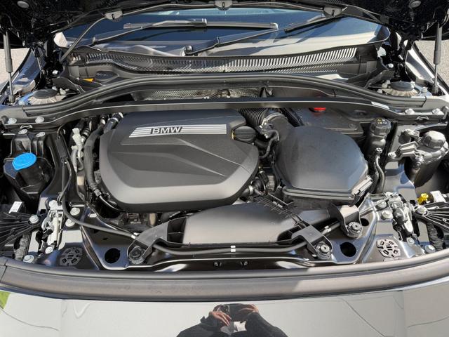 �a�o�r�]�ː�́A��R�O��̓W���X�y�[�X������A�펞�V�ԋ��X��茵�I���ꂽ�F�蒆�ÎԂ����X�Ɠ��ɂ��Ă���܂��B