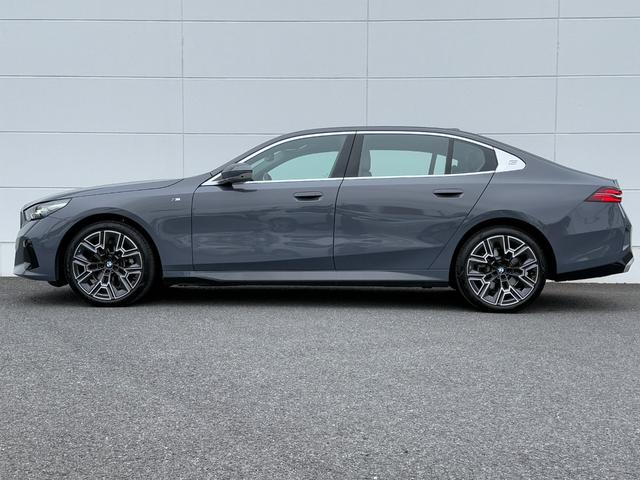 5シリーズ 525Li エクスクルーシブ Mスポーツ 2028年5月まで保証付 弊社元試乗車 スカイラウンジサンルーフ コッパーブラウン/アトラスグレーレザー 20AW Bowers&Wilkinsオーディオ シートヒーター 前席シートベンチレーション(57枚目)