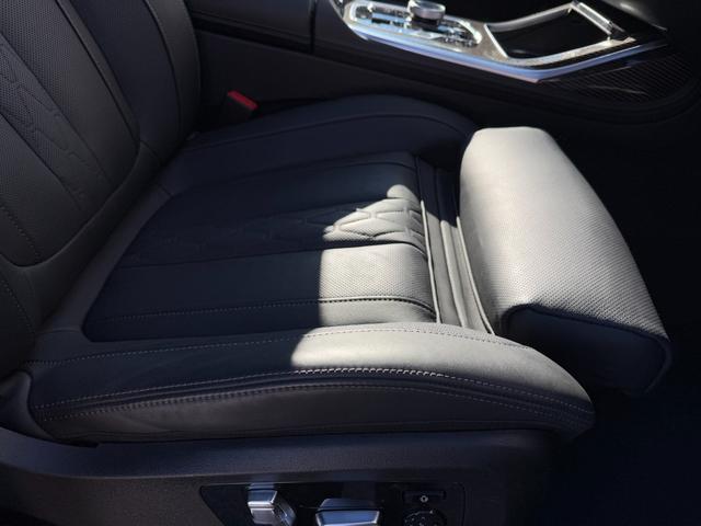 �a�o�r�]�ː�́A��R�O��̓W���X�y�[�X������A�펞�V�ԋ��X��茵�I���ꂽ�F�蒆�ÎԂ����X�Ɠ��ɂ��Ă���܂��B