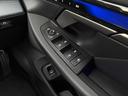 BMW専門のメカニックが、100項目にも上るポイントを徹底的にチェック。交換基準に達した部品があれば、弊社負担にて交換後、お客様へご納車致します。