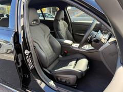 ���Ҥ����ͤ��ĺ��������֤�ǥ⥫�����߸ˤ��ؤɤ����Ƥ��ޤ����֤η����������Ͽ��ʬ���ꡢ���¿����Ƥ��֤�����ĺ���������ǥ����顼�ʤ�ǤϤΥ饤��ʥåפǤ������ޤ��� 5