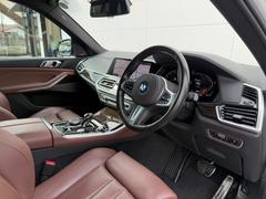 ���Ҥ����ͤ��ĺ��������֤�ǥ⥫�����߸ˤ��ؤɤ����Ƥ��ޤ����֤η����������Ͽ��ʬ���ꡢ���¿����Ƥ��֤�����ĺ���������ǥ����顼�ʤ�ǤϤΥ饤��ʥåפǤ������ޤ��� 5