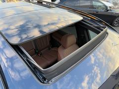 ���Ҥ����ͤ��ĺ��������֤�ǥ⥫�����߸ˤ��ؤɤ����Ƥ��ޤ����֤η����������Ͽ��ʬ���ꡢ���¿����Ƥ��֤�����ĺ���������ǥ����顼�ʤ�ǤϤΥ饤��ʥåפǤ������ޤ��� 5