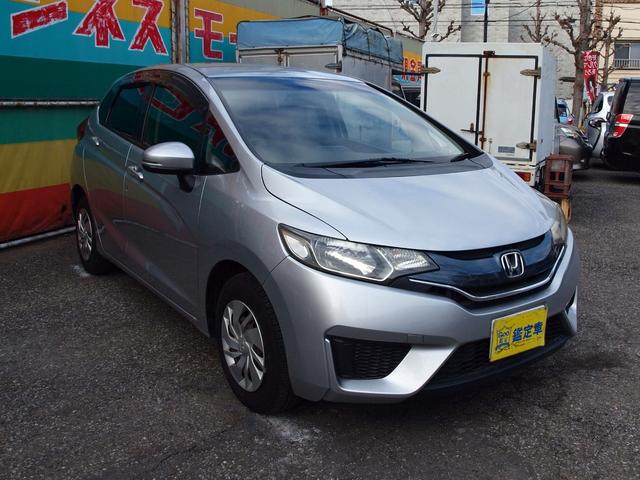 フィット １３Ｇ・Ｆパッケージ　ＢＬＵＥＴＯＯＴＨ付パナソニック製ＳＤナビ　Ｂカメラ　アンテナ分離型ＥＴＣ　スマ－トキ－　運転／助手席ＳＲＳ　分割可倒式リアシート　ＵＶカット／プライバシーガラス　衝突安全ボディー　盗難防止システム（8枚目）