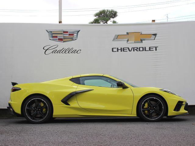 シボレーコルベット シルバーフレイムシリーズ 法人1オーナー 限定外装カラー アクセラレートイエローメタリック イエローブレーキキャリパー イエローシートベルト カーボンフラッシュペイントホイル(8枚目)