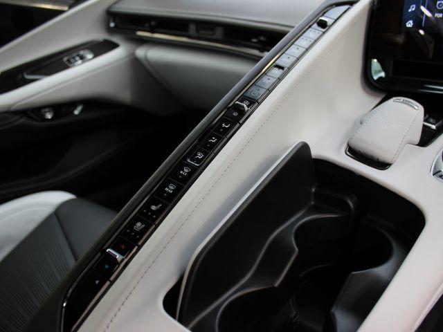 シボレーコルベット シルバーフレイムシリーズ 法人1オーナー 限定外装カラー アクセラレートイエローメタリック イエローブレーキキャリパー イエローシートベルト カーボンフラッシュペイントホイル(12枚目)