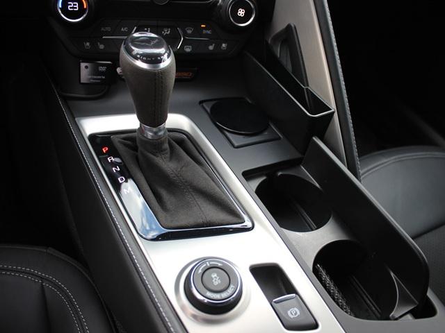 シボレーコルベット Ｚ０６　２０１６モデルＺ０６　ＬＴ４スーパーチャージド６５９ｐｓエンジン　マットブラックラッピング　ブラックペイントホイール　シートヒーター・ベンチレーション　アップルカープレイ対応　地デジ・ナビ（12枚目）