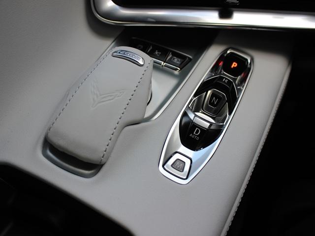 シボレーコルベット ２ＬＴ　２０２３モデルコルベット２ＬＴ　フロントリフター　シートヒーター・ベンチレーション　クラウドストリーミングナビ　レッドミスト外装　スカイクールグレー内装　アップルカープレイ・ａｎｄｒｏｉｄオート対応（12枚目）