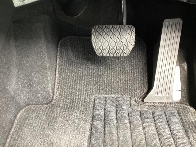 ＭＡＺＤＡ２ １．５　１５Ｓ　マツダコネクトナビ　スマートインＥＴＣ　前後パーキングセンサー　横滑り防止機能　衝突軽減　オートライト　盗難防止システム　ＬＥＤライト　フルオートエアコン　記録簿　ＥＴＣ付き　Ｐセンサー　Ｂカメラ（34枚目）