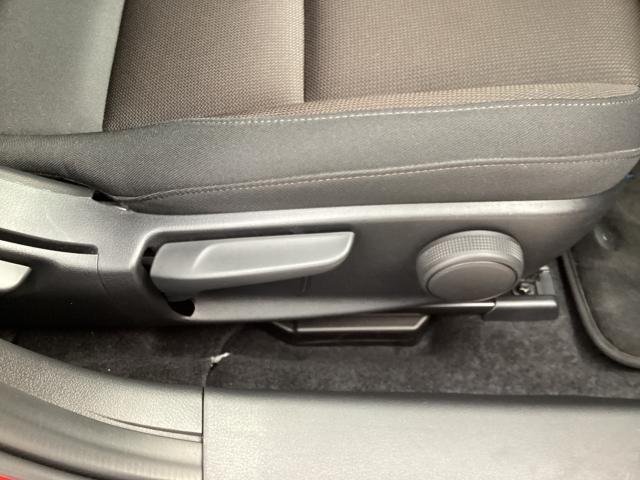 MAZDA3セダン 1.5 15S ツーリング 9/18 太田第二京浜行 車線逸脱警報 360°カメラ レーダークルーズ スマートブレーキサポート クリアランスソナー ミュージックプレイヤー接続可 LEDヘッド ドラレコ DVD ナビ&TV ETC(7枚目)