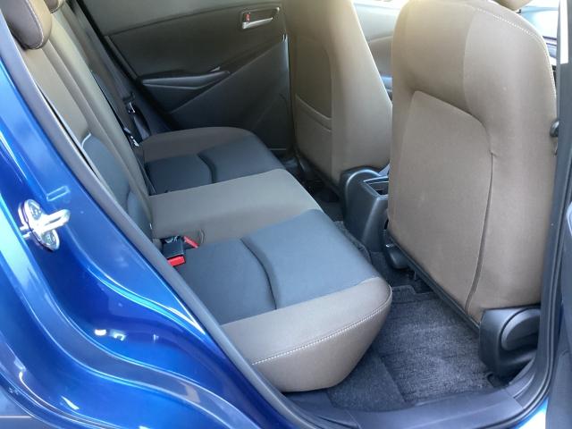 ＭＡＺＤＡ２ １．５　１５Ｓ　プロアクティブ　スマート　エディションＩＩ　当社下取　ワンオーナー　３６０°ビューモニター　マツダレーダークルーズコントロール　レーンキープアシストシステム　前後ＡＴ誤発進抑制制御　アップルカープレイ　アンドロイドオート　ＥＴＣ　ＬＥＤ　ＵＳＢ（10枚目）