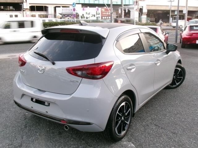 MAZDA2 1.5 15スポルト 当社下取 ワンオーナー 360°ビューモニター 前後ドライブレコーダー 8.8インチセンターディスプレイ ETC 前後AT誤発進抑制制御 レーンキープアシスト 車線逸脱警報システム AUX ドラレコ(3枚目)