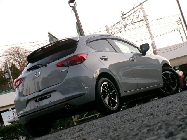 MAZDA2 1.5 15スポルト 当社下取 ワンオーナー 360°ビューモニター 前後ドライブレコーダー 8.8インチセンターディスプレイ ETC 前後AT誤発進抑制制御 レーンキープアシスト 車線逸脱警報システム AUX ドラレコ(4枚目)