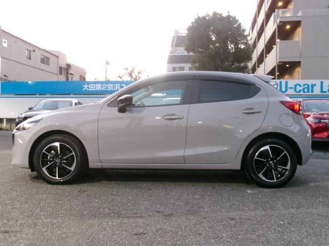 MAZDA2 1.5 15スポルト 当社下取 ワンオーナー 360°ビューモニター 前後ドライブレコーダー 8.8インチセンターディスプレイ ETC 前後AT誤発進抑制制御 レーンキープアシスト 車線逸脱警報システム AUX ドラレコ(6枚目)