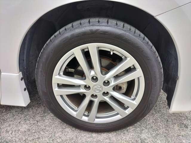 エルグランド ２．５　２５０ハイウェイスター　※メーカーラインナビ＋地デジ＋全周囲カメラ　リアカメラ　ＰＳ　キーフリー　サイドカメラ　サイドエアバック　ＴＶナビ　記録簿有　ＥＴＣ付　パワーウインドウ　運転席エアバッグ　メモリーナビ　ＡＢＳ　助手席エアバッグ　ワンセグＴＶ　スマートキ（16枚目）