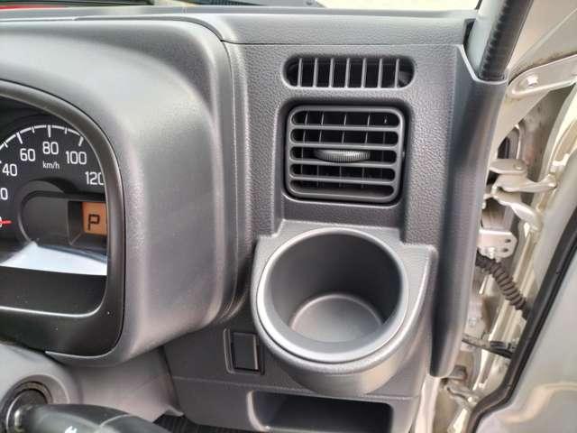 NT100クリッパートラック GX 衝突軽減システム ETC付き 切替4WD パワーウインド キーレスエントリー ドライブレコーダー ナビテレビ AC 記録簿 パワーステアリング レーンキープ エアバッグ ABS 助手席エアバック(13枚目)