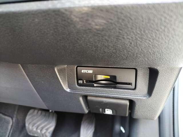 オーラ Ｇ　自動（被害軽減）ブレーキ　ＬＥＤ　ＬＫＡ　サイドカメラ　ＥＴＣ　ドライブレコーダー　カーテンエアバッグ　イモビライザー　アルミホイール　インテリジェントキー　パワーウィンドウ　フルオートエアコン（9枚目）