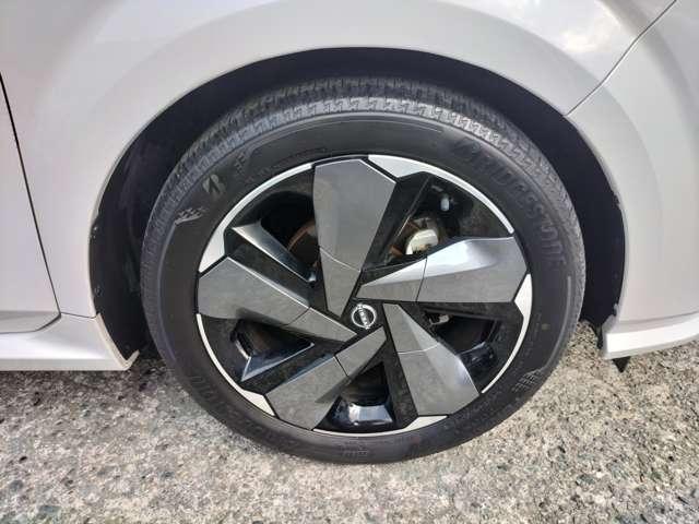 オーラ Ｇ　自動（被害軽減）ブレーキ　ＬＥＤ　ＬＫＡ　サイドカメラ　ＥＴＣ　ドライブレコーダー　カーテンエアバッグ　イモビライザー　アルミホイール　インテリジェントキー　パワーウィンドウ　フルオートエアコン（16枚目）