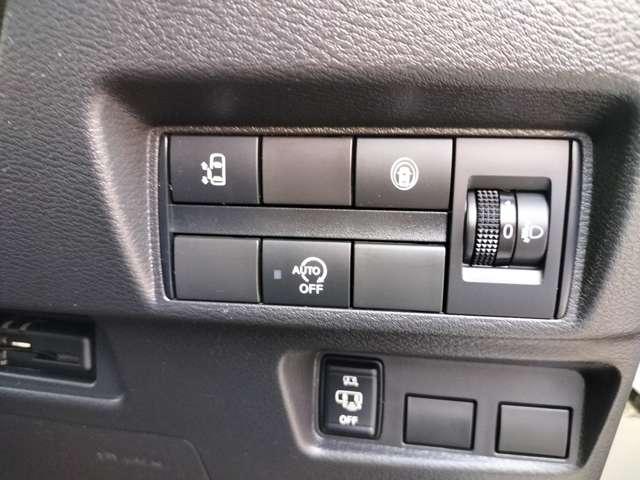 ルークス ハイウェイスター　Ｘ　アイスト　衝突被害軽減ブレ－キ　マルチビューカメラ　車線逸脱警報装置　ＥＴＣ　スマートキー　パワーウィンドウ　ドライブレコーダー　ナビＴＶ　バックカメラ　記録簿　パワステ　オートエアコン　メモリーナビ（10枚目）