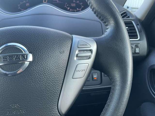 セレナ ２．０　ハイウェイスター　Ｖセレクション＋ＳａｆｅｔｙＩＩ　Ｓ－ＨＹＢＲＩＤ　踏み間違い防止装置　Ｒカメラ　インテリジェントキー　レーンキープ　パワーステアリング　ＥＴＣ　クルーズコントロール　ワンセグテレビ　メモリーナビ　ナビＴＶ　ＡＢＳ　キーフリー　パワーウィンドウ　アルミ（7枚目）