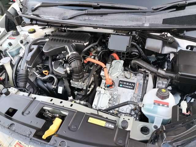 ノート オーテック 全方位 衝突被害軽減装置 レーンキープ 盗難防止 点検記録簿 LEDヘッド バックモニター インテリジェントキー ETC エアバッグ ナビ・TV メモリーナビ アルミホイール オートエアコン フルセグ(17枚目)