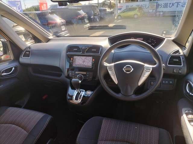 セレナ ハイウェイスター Vセレクション+セーフティII 踏み間違い防止装置 Rカメラ インテリジェントキー レーンキープ パワーステアリング ETC クルーズコントロール フルセグテレビ メモリーナビ ナビTV ABS キーフリー パワーウィンドウ アルミ(4枚目)