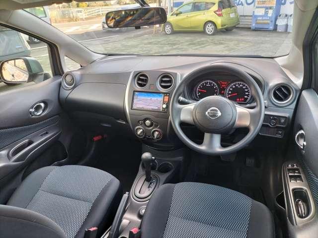 ノート X ETC搭載 記録簿付き スマトキー セキュリティーアラーム キーレス 運転席助手席エアバッグ ナビTV ワンセグ バックカメラ エアコン パワーウィンドウ パワーステアリング ABS メモリーナビ(4枚目)