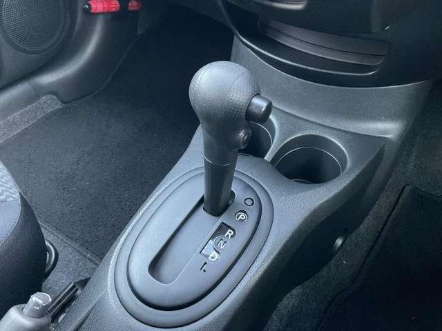 ノート X ETC搭載 記録簿付き スマトキー セキュリティーアラーム キーレス 運転席助手席エアバッグ ナビTV ワンセグ バックカメラ エアコン パワーウィンドウ パワーステアリング ABS メモリーナビ(13枚目)