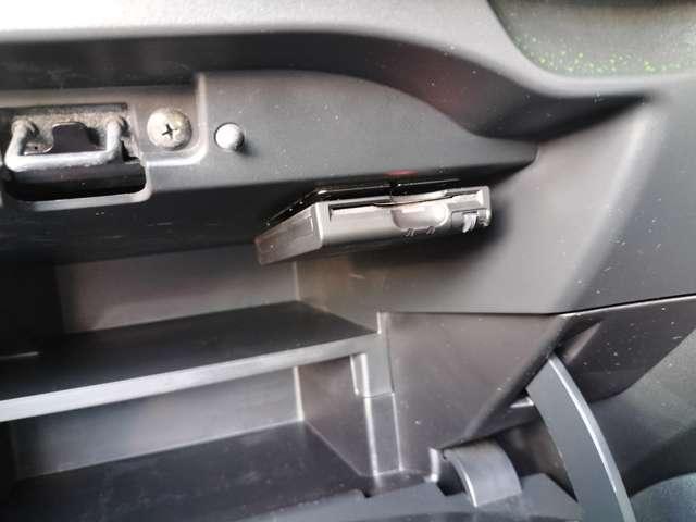 ノート X ETC搭載 記録簿付き スマトキー セキュリティーアラーム キーレス 運転席助手席エアバッグ ナビTV ワンセグ バックカメラ エアコン パワーウィンドウ パワーステアリング ABS メモリーナビ(14枚目)