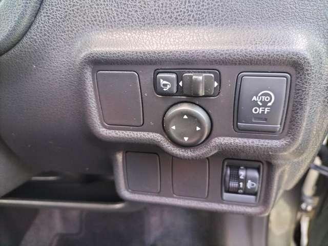 ノート X ETC搭載 記録簿付き スマトキー セキュリティーアラーム キーレス 運転席助手席エアバッグ ナビTV ワンセグ バックカメラ エアコン パワーウィンドウ パワーステアリング ABS メモリーナビ(15枚目)