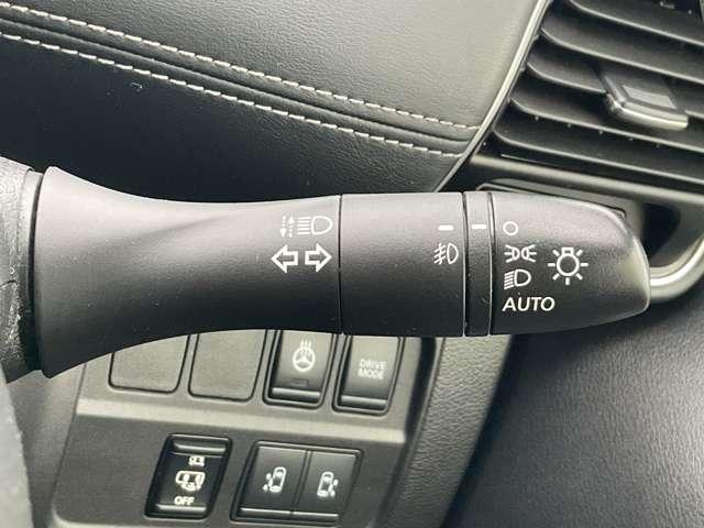 セレナ e-パワー ハイウェイスターV 360°カメラ エマジェンシーブレーキ スマキー バックカメラ LED レーンアシスト 点検記録簿付 ETC ドラレコ イモビ サイドカーテンエアバック フルオートエアコン アルミホイール エアバック(10枚目)