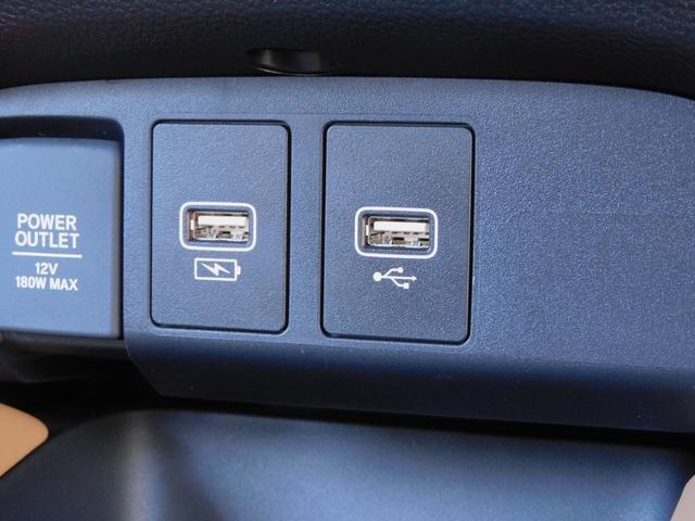 フィット e:HEVリュクス 4WD 無限エアロ ホンダセンシング コネクトディスプレイ(ナビゲーション・地デジ・Bluetoothオーディオ) マルチビューカメラ ETC2.0 アルミホイール(9枚目)