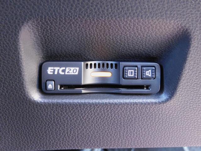 フィット e:HEVリュクス 4WD 無限エアロ ホンダセンシング コネクトディスプレイ(ナビゲーション・地デジ・Bluetoothオーディオ) マルチビューカメラ ETC2.0 アルミホイール(10枚目)