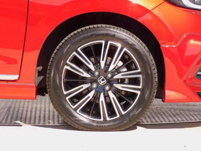 フィット e:HEVリュクス 4WD 無限エアロ ホンダセンシング コネクトディスプレイ(ナビゲーション・地デジ・Bluetoothオーディオ) マルチビューカメラ ETC2.0 アルミホイール(15枚目)