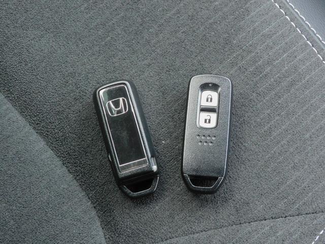 N-ONE プレミアムツアラー ホンダセンシング 純正メモリーナビ(CD・DVD・地デジ・Bluetoothオーディオ) バックカメラ ETC LEDヘッドライト アルミホイール スマートキー(13枚目)