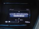 ＬＫＡＳ（車線維持支援システム）車両が車線の中央に沿って走行できるように、高速道路などでのステアリング操作を支援し、運転負荷軽減を図ります
