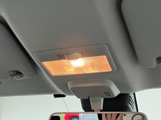 ワゴンＲスティングレー スティングレー　２５周年記念車　ＨＹＢＲＩＤ　Ｘリミテッド　ナビ　バックカメラ　Ｂｌｕｅｔｏｏｔｈ対応　セーフティーサポート　ＬＥＤヘッドライト　オートライト　電動格納ドアミラー　アイドリングストップ　セキュリティアラーム　キーレスプッシュスタート（29枚目）