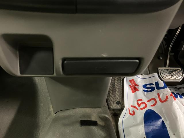 エブリイ PA 4型 5速オートギヤシフト ディスプレイオーディオ Bluetooth対応 オートライト(17枚目)