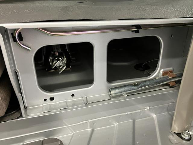 エブリイ PA 4型 5速オートギヤシフト ディスプレイオーディオ Bluetooth対応 オートライト(25枚目)