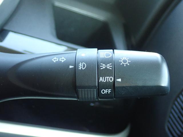 スペーシア カスタム　ＨＹＢＲＩＤ　ＸＳターボ　全方位カメラ　ナビ　ＥＴＣ２．０　ドライブレコーダー　セーフティーサポート　クルーズコントロール　リヤコーナーセンサー　後席両側電動スライドドア　ＬＥＤヘッドライト　オートライト　電動格納ドアミラー（17枚目）