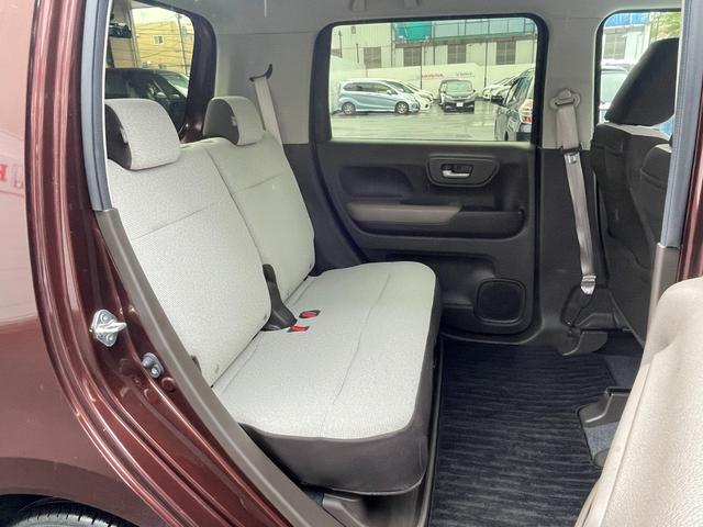 後席シートでもゆったり座ることができます。