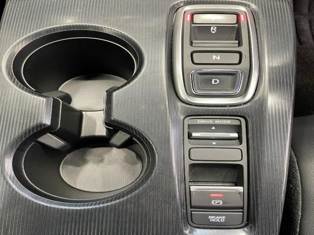 シビック e:HEV 純正メモリーナビ 前後ドライブレコーダー ホンダセンシング シートヒーター ブラインドスポットインフォメーション ワイヤレス充電(14枚目)