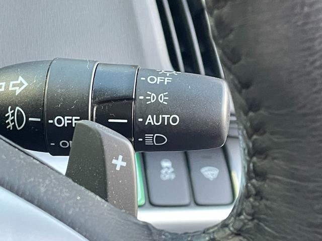 オデッセイ ＭＸ・エアロパッケージ　純正ＨＤＤナビ　前後ドライブレコーダー　バックカメラ　スマートキー　ＨＩＤヘッドライト　フォグランプ　パドルシフト　ＥＴＣ（14枚目）