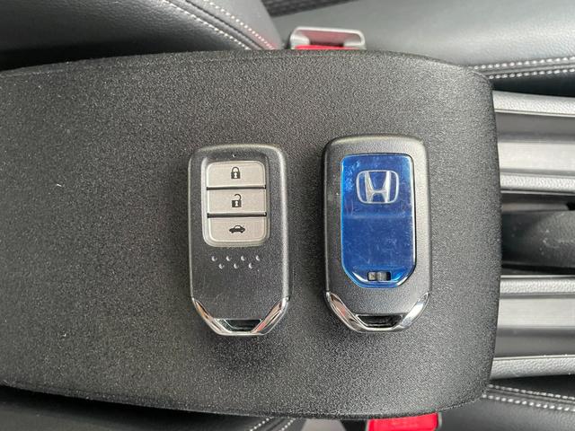 �X�}�[�g�L�[�����Ă��܂��B