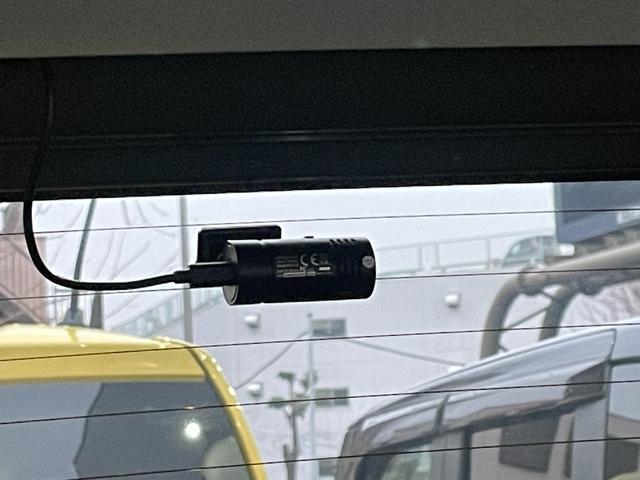 フリード＋ハイブリッド ハイブリッド・クロスターホンダセンシング　ルーフ雹害有　Ｇａｔｈｅｒｓメモリーナビ　前後ドライブレコーダー　天吊モニター　ホンダセンシング　シートヒーター　Ｂｌｕｅｔｏｏｔｈオーディオ（10枚目）