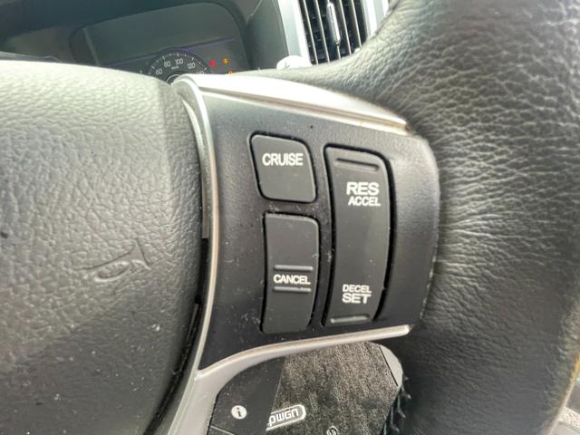 ステップワゴンスパーダ Ｚクールスピリットインターナビ　セレクション　純正ＨＤＤナビ　前後ドライブレコーダー　バックカメラ　ＥＴＣ　両側電動スライドドア　ＨＩＤヘッドライト　フォグランプ　スマートキー（11枚目）