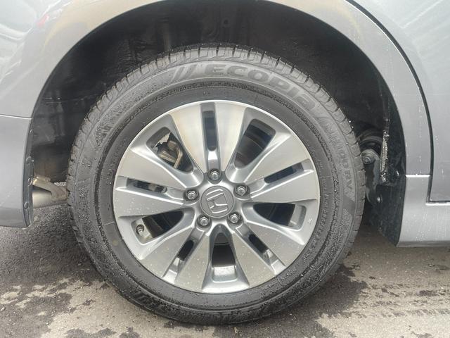 ステップワゴンスパーダ Ｚクールスピリットインターナビ　セレクション　純正ＨＤＤナビ　前後ドライブレコーダー　バックカメラ　ＥＴＣ　両側電動スライドドア　ＨＩＤヘッドライト　フォグランプ　スマートキー（20枚目）