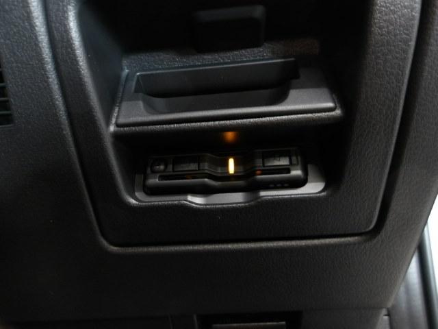 MAZDA3ファストバック 2.0 20S レトロスポーツエディション マツダコネクトナビ 360°カメラ BOSE ETC レーンキープアシスト パワーシート シートヒーター フルセグTV MRCC 車線逸脱 障害物センサー カープレイ 禁煙 スマートキー フルセグTV(23枚目)