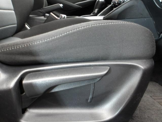 ＣＸ－３ １．５　ＸＤ　ディーゼルターボ　マツダコネクトナビ　ＥＴＣ　ＣＤ／ＤＶＤ　Ｂｌｕｅｔｏｏｔｈ　バックカメラ　オートライト　ＡＢＳ　ＤＳＣ　車線逸脱　ＢＳＭ　ディーゼルターボ　純正アルミ　記録簿付　Ｂカメ　地デジ　ＥＳＣ　ＴＶナビ（8枚目）